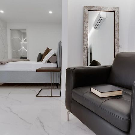 Caralis Suites Rooms カリアリ エクステリア 写真
