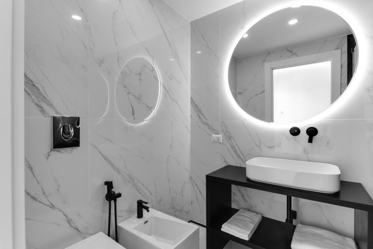 Caralis Suites Rooms カリアリ エクステリア 写真