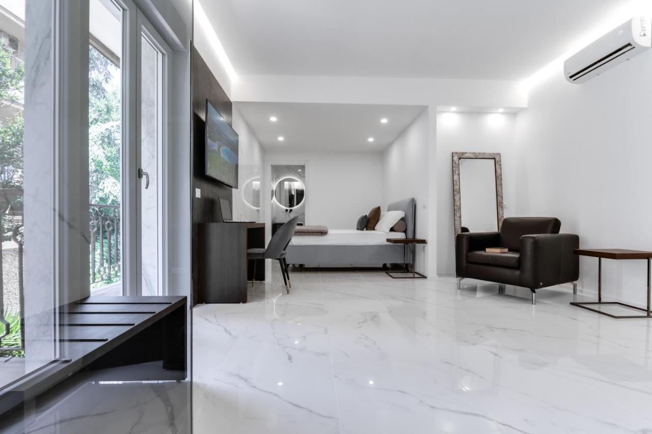 Caralis Suites Rooms カリアリ エクステリア 写真